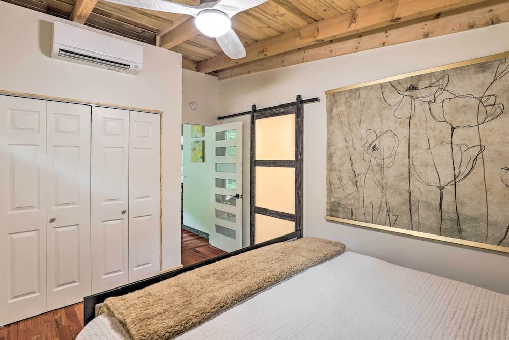 11 Mi to Wolf Ridge Ski Resort: Burnsville Escape