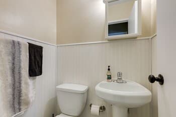 Well-equipped Dayton Home: 5 Mi to University!