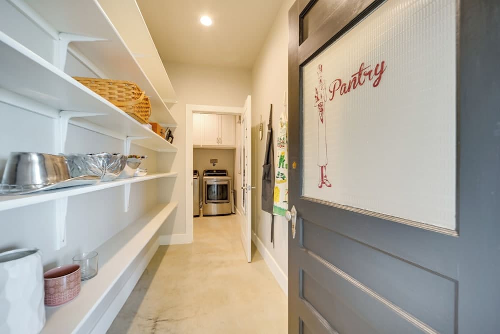 Chic House in Spring Branch w/ Lush Outdoor Space!