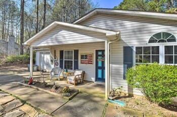 Mooresville Vacation Home w/ Gas Grill!