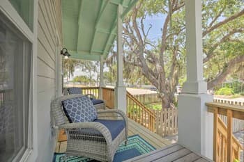 St Augustine Beach Cottage: Walk to Water!