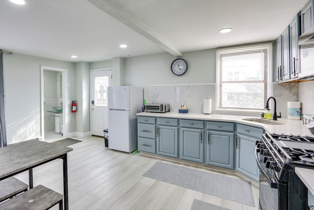 Jersey City Vacation Rental ~ 8 Mi to Nyc!