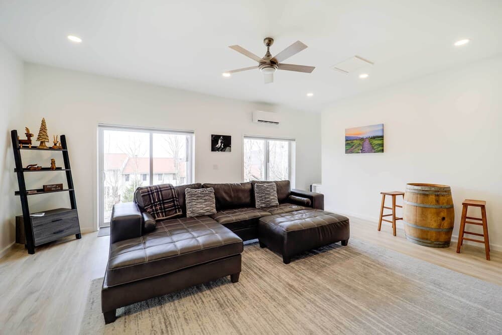 Deck, Grill & Fire Pit: Sugar Mountain Retreat!