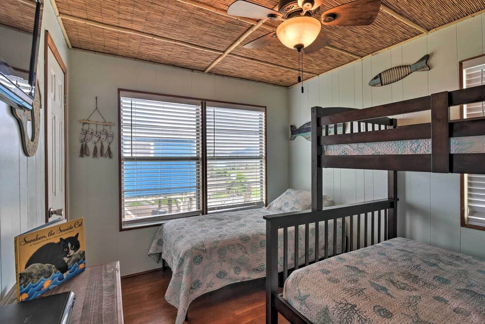 Walk to Ocean: Coastal Surfside Beach Bungalow!