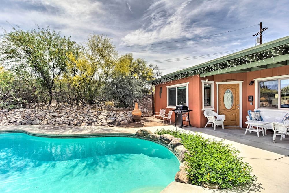 Lovely Tucson Home w/ Private Pool & Hot Tub!