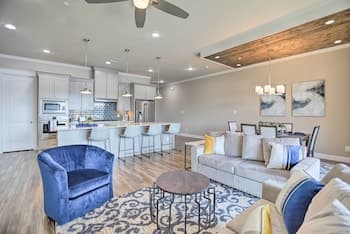 Elegant Lake Conroe Townhome w/ Boat Slip!