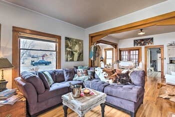 Montrose Escape w/ Yard: Walk to Downtown & Park!