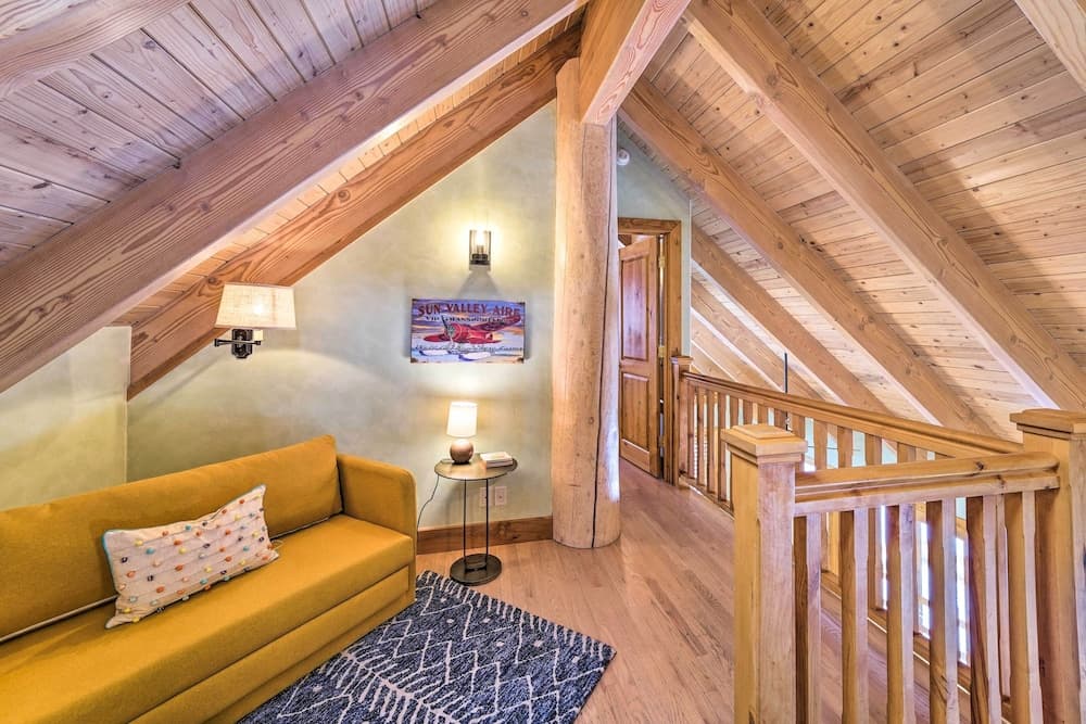 Sun Valley Family House w/ Fire Pit & Grill!