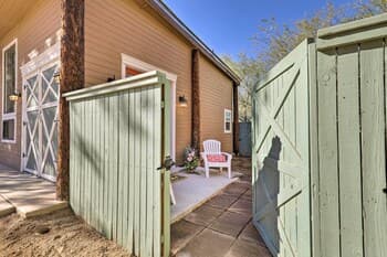 'G' Private Gate House on an Equestrian Estate!