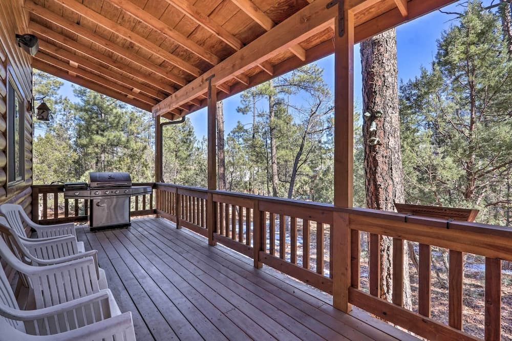 Hike, Fish, Golf & Ski: High Country Log Cabin!