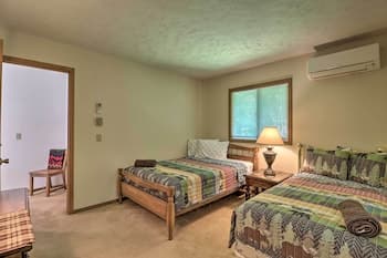 Peaceful Pocono Lake Home w/ Screened Porch!