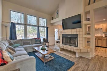 Big Boulder Home With Resort Amenities!