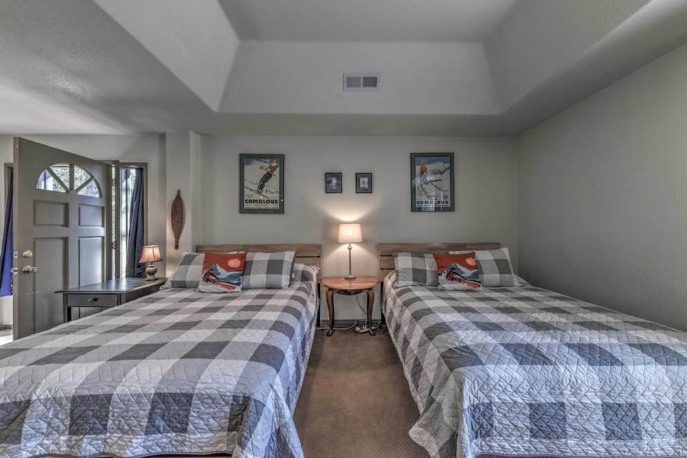 Hot Tub & Deck: Family Ruidoso Retreat!