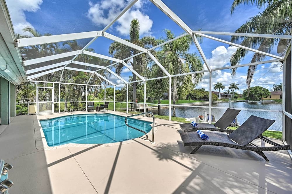 Dog-friendly Escape w/ Dock & Kayaks in Cape Coral