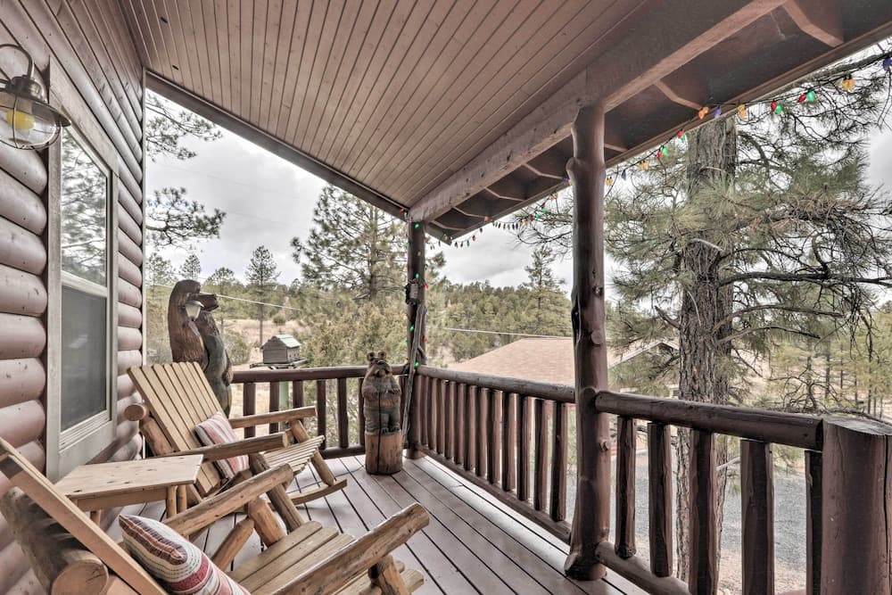 Fire Pit + Game Room: Heber-overgaard Cabin!