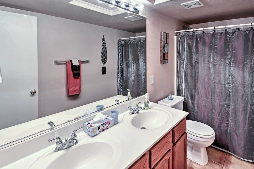 Home w/ Pool: 2 Mi to Goodyear Ballpark!