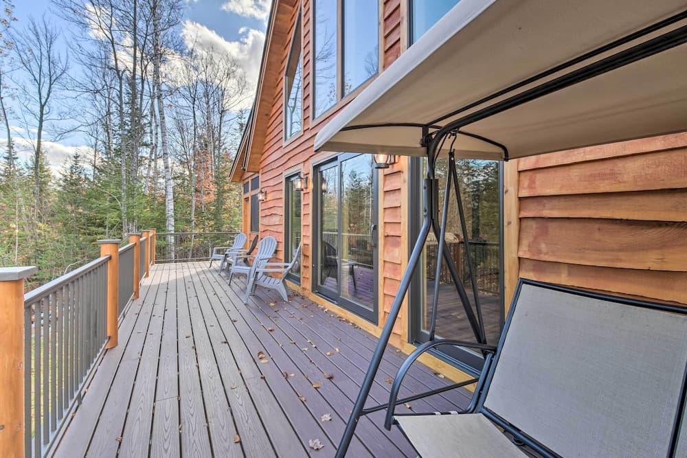 Cozy & Peaceful Waterfront Cabin on Porter Lake!