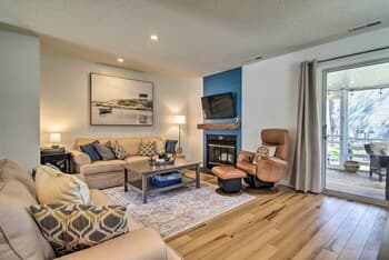 Stylish Family Townhome: 1 Mi to Beach & Boardwalk