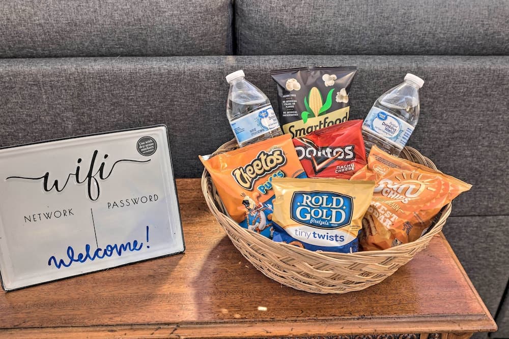 < 1 Mi to Jack Frost: Lake Harmony Townhome!