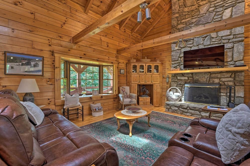 Pet-friendly Canton Cabin w/ Porch + Grill!