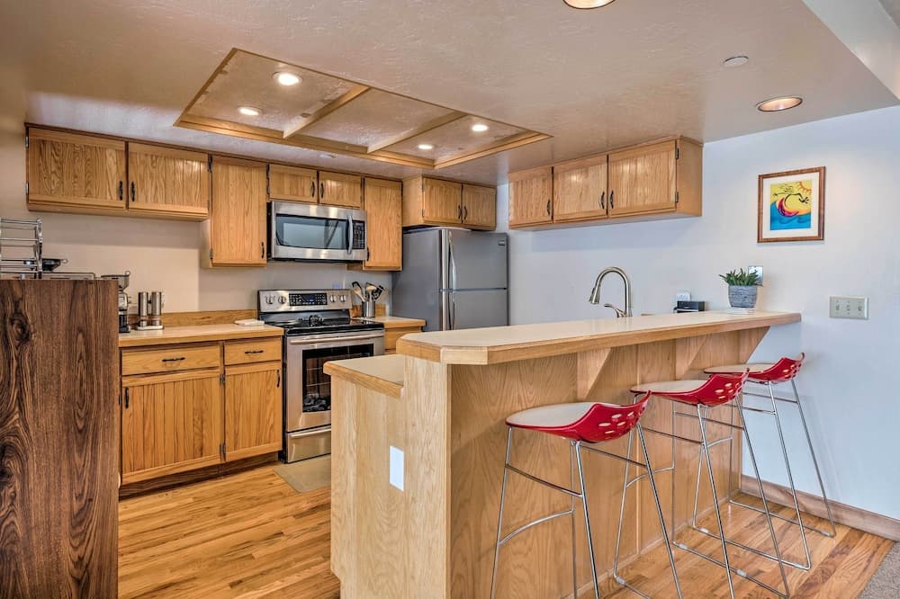 2 Mi to Park City Mtn: Townhome w/ Balcony