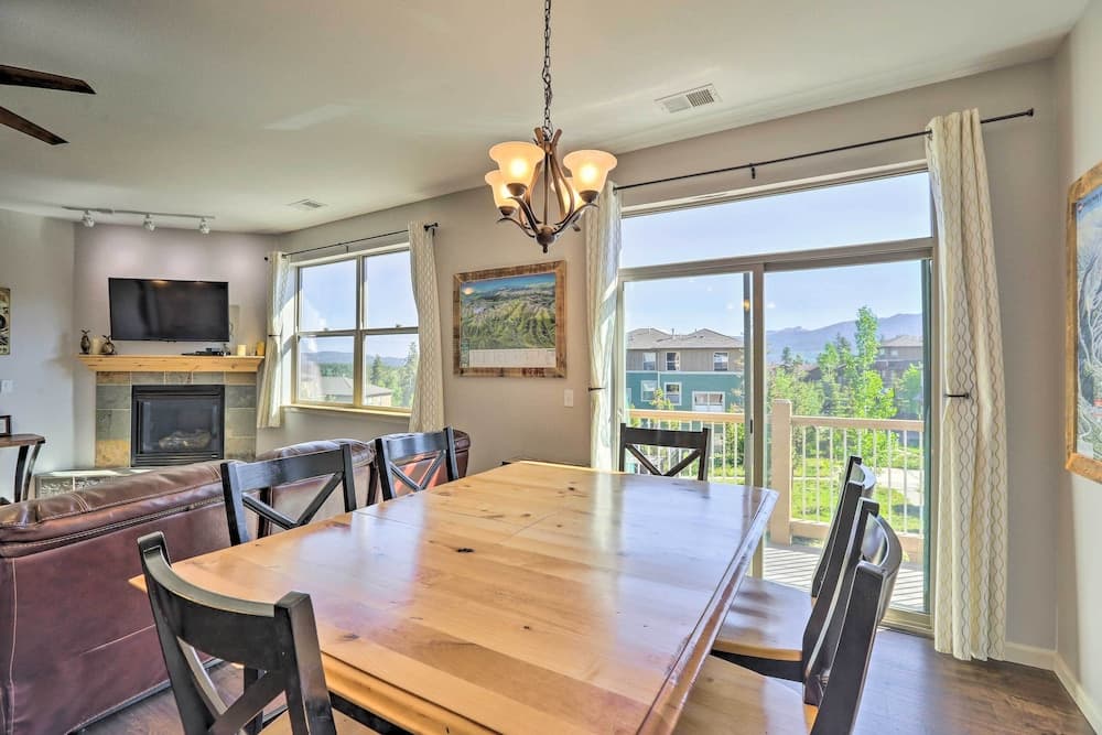 Stunning Fraser Condo < 8 Mi to Winter Park!