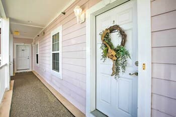 Little River Condo w/ Pool < 6 Mi to Beach!