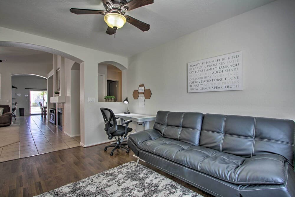 Private Pool & Patio: Home in Surprise!