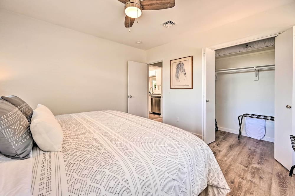 Quaint Sedona Cottage w/ Backyard + Views!