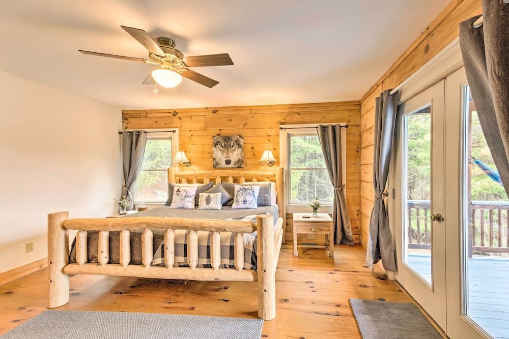 Quaint Creston Hideaway w/ Mtn Views & Hot Tub!