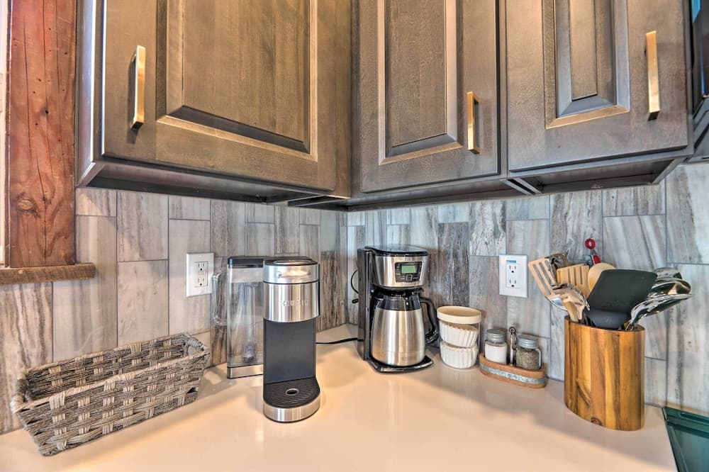 Remodeled Sanderling Sea Cottages, Unit 4