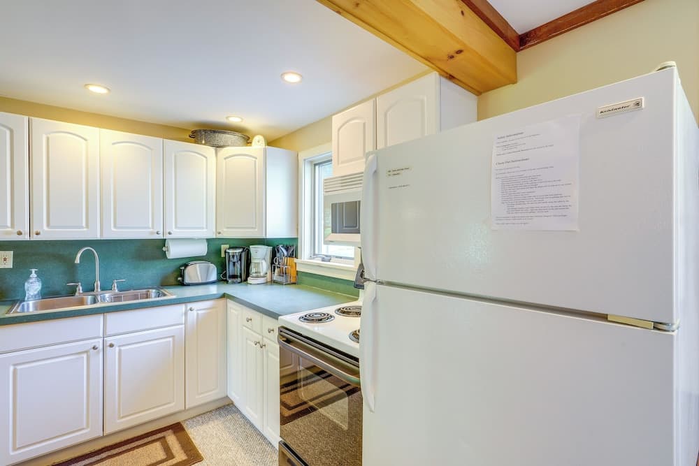 Lake Pleasant Cabin on 3 Acres w/ Private Beach!