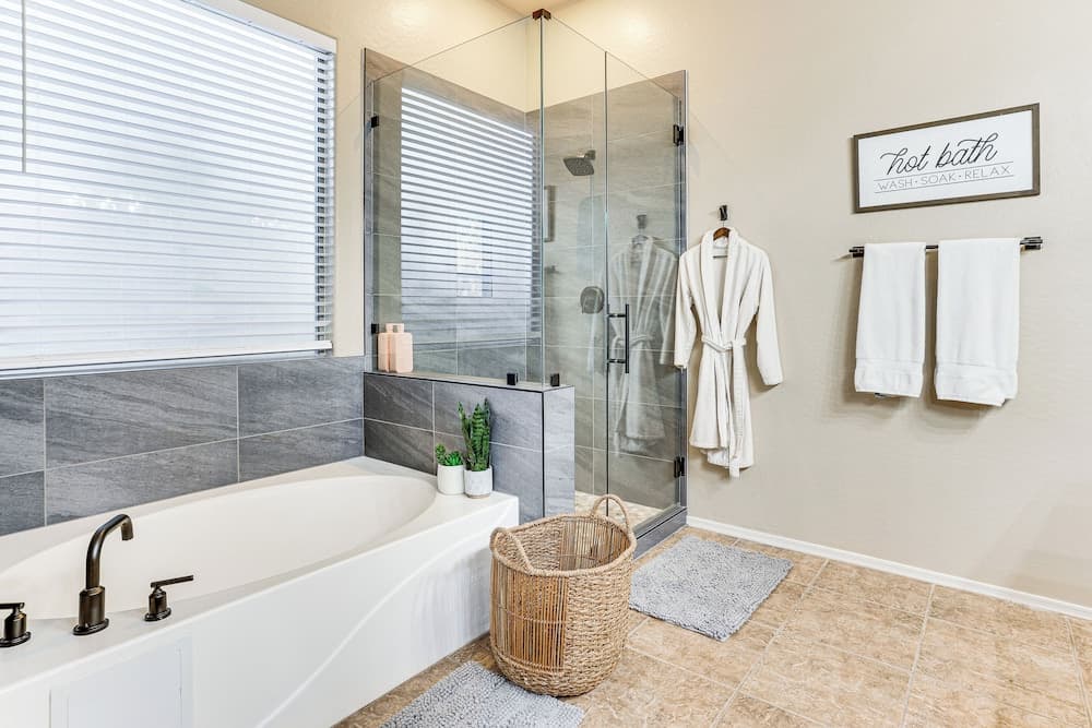 Near Golf & Spring Training: Goodyear Home w/ Pool