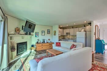 Interlaken Villa w/ Patio, Steps to Ridge Resort!