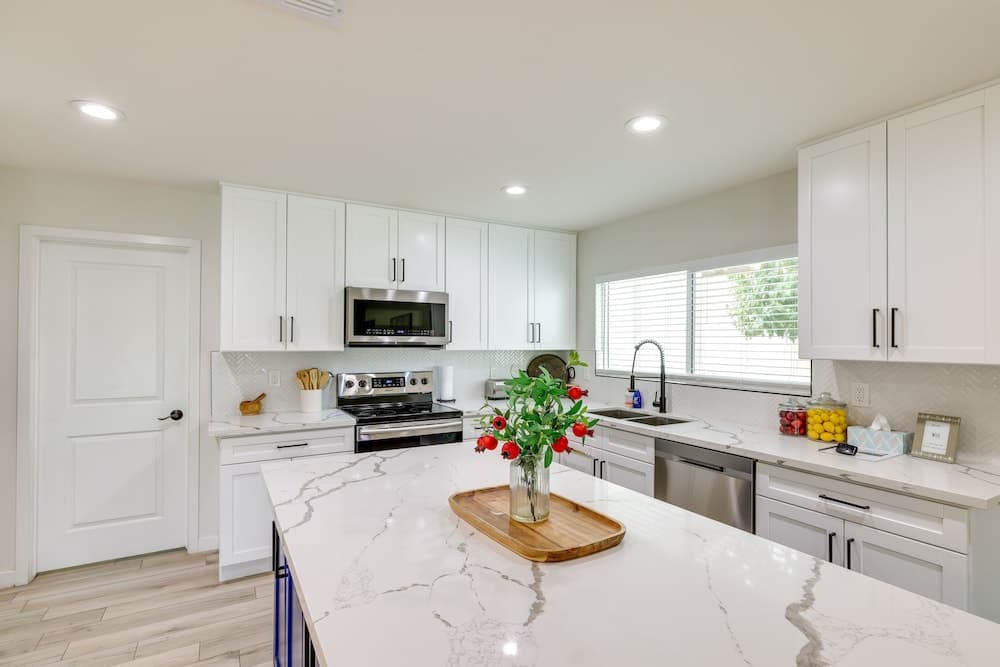 6 Mi to Lookout Mountain: Scottsdale Home w/ Grill