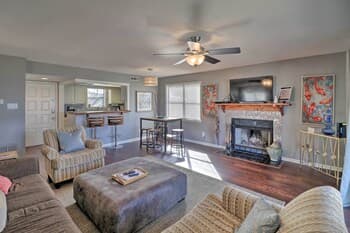 Cozy Lake Hamilton Condo w/ Balcony + Pool Access!