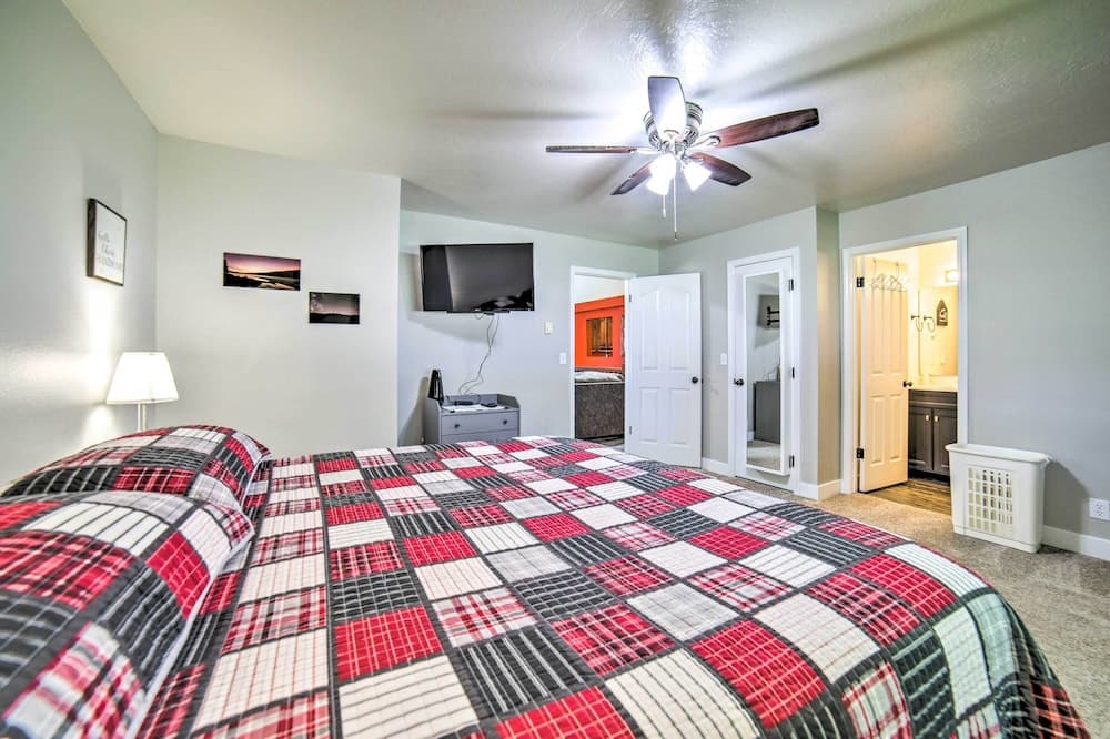 Idaho Falls Townhome ~ 5 Mi to Tauthaus Park!