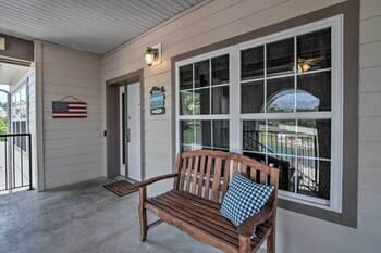 Resort-style Branson Condo w/ Lake Views + Patio!