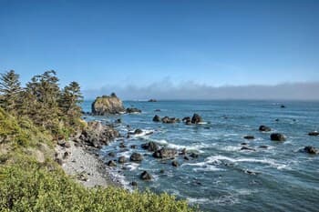Coastal Getaway by Pebble Beach & Redwoods!