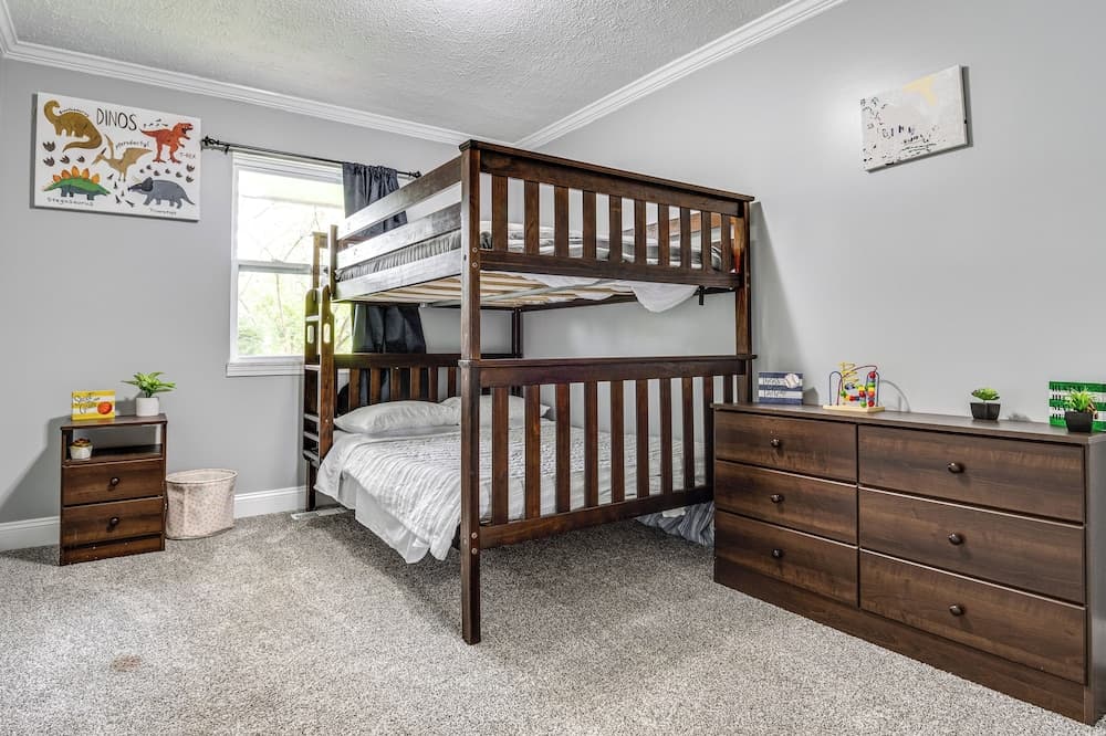 Indianapolis Vacation Rental ~ 8 Mi to Downtown!