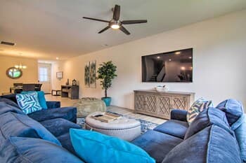 Central Millville Townhome: 5 Mi to Boardwalk