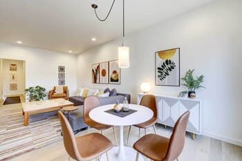 Beautiful Townhome - Steps to Downtown Boise!