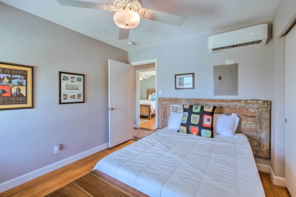 Riverfront New Bern House: Gourmet Kitchen & View!