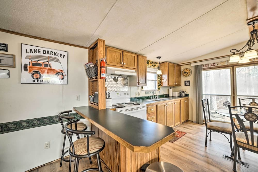 Cadiz Retreat w/ Grill - Walk to Lake Barkley