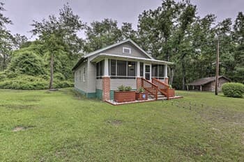 Renovated Home w/ Screened-in Patio on Hwy 90!