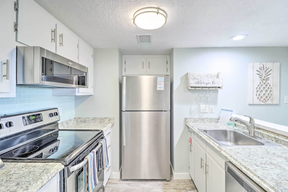 Fernandina Beach Condo w/ Pool & Beach Access!