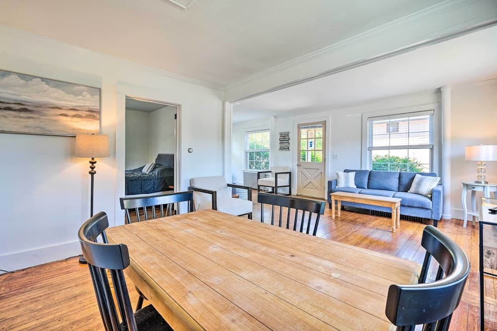 Walk to Lake George: Family Escape w/ Game Room!