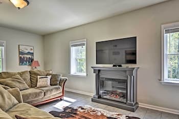 Slopeside Serenity' Whitetail Condo: Walk to Lift