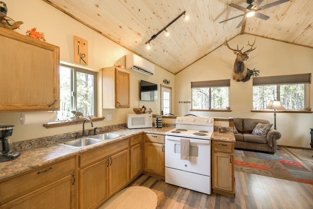'cabin at the Little Ranch': Hiking On-site!