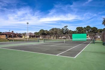 Charming Point Venture Retreat, Lake Travis Access